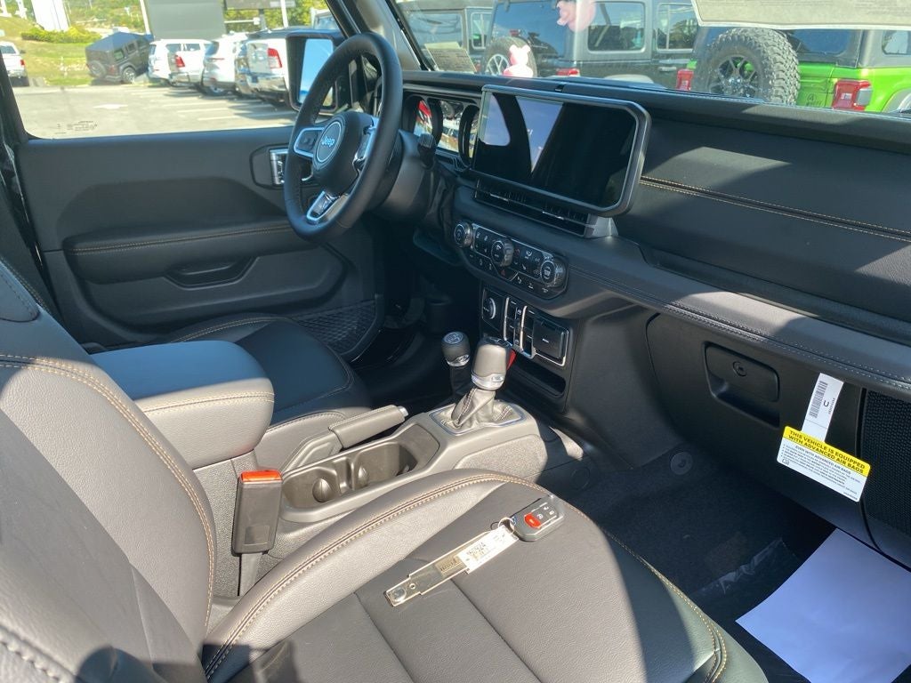 2025 Jeep Wrangler Sahara