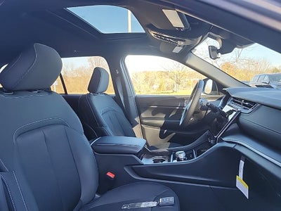 2025 Jeep Grand Cherokee Laredo X