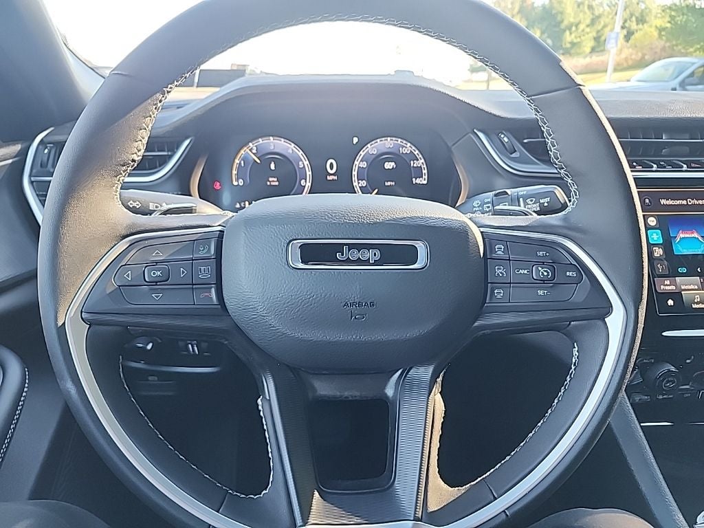 2025 Jeep Grand Cherokee Laredo X