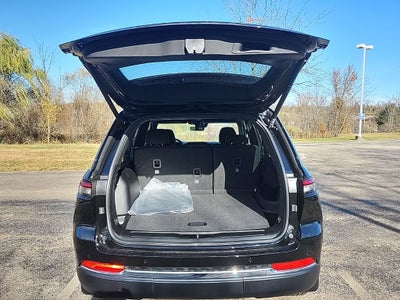 2025 Jeep Grand Cherokee Laredo X