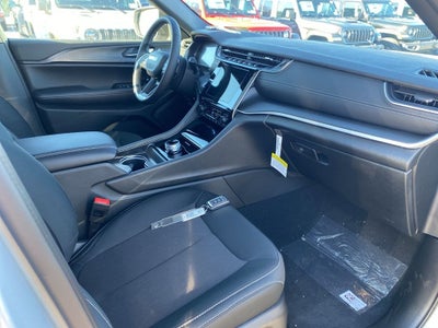 2025 Jeep Grand Cherokee Laredo X