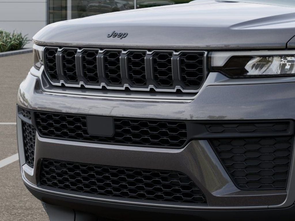 2026 Jeep Grand Cherokee Altitude