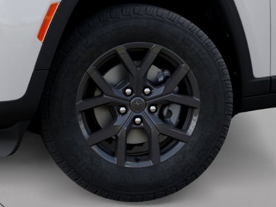 2027 Jeep Grand Cherokee Laredo Altitude