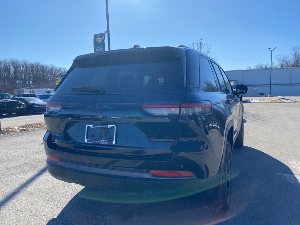 2026 Jeep Grand Cherokee Laredo