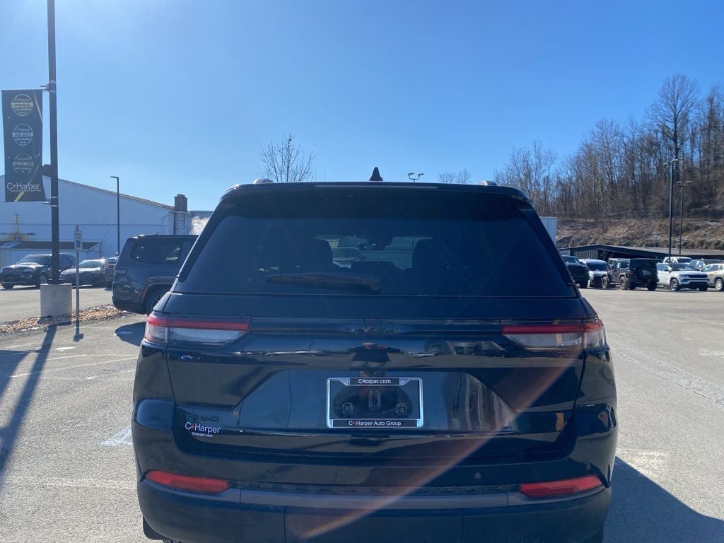 2026 Jeep Grand Cherokee Laredo