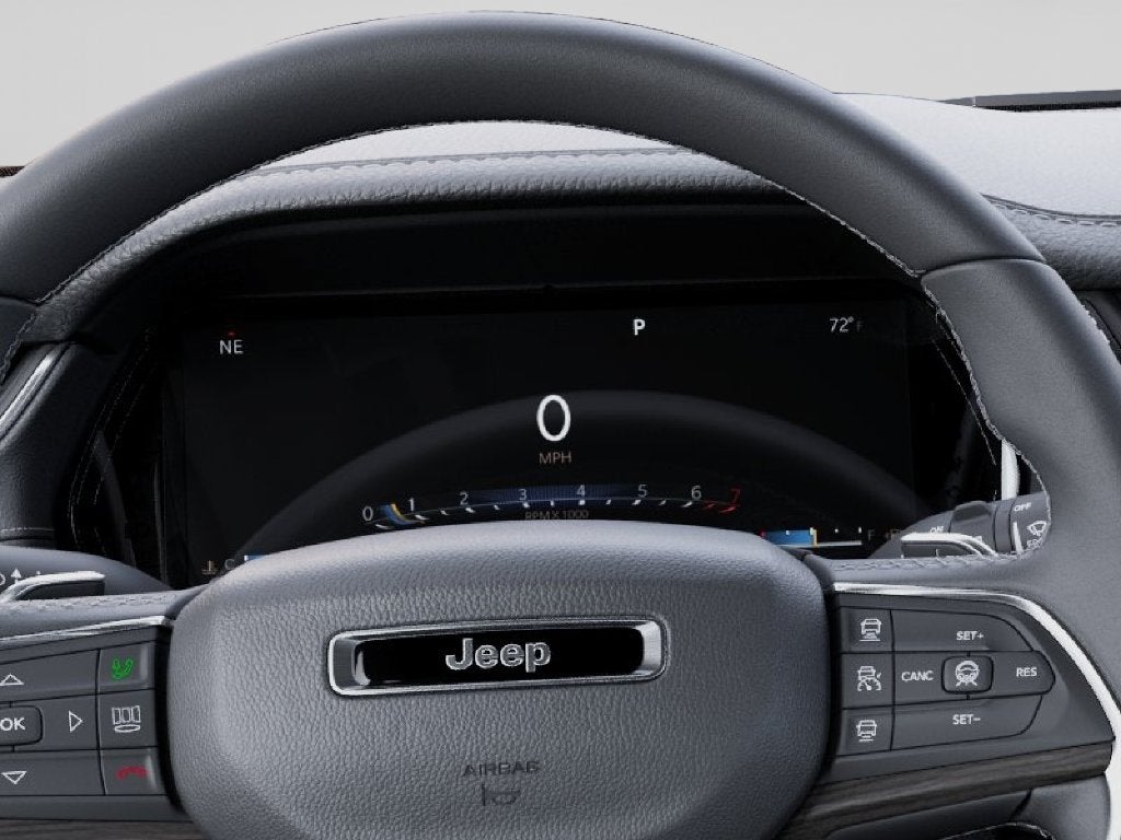 2027 Jeep Grand Cherokee Laredo Altitude