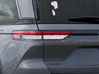 2027 Jeep Grand Cherokee Laredo Altitude