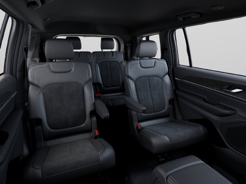 2027 Jeep Grand Cherokee L Laredo Altitude
