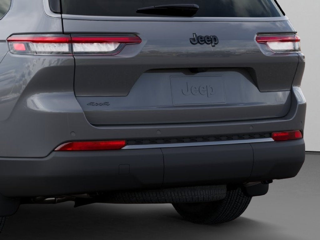 2027 Jeep Grand Cherokee L Laredo Altitude