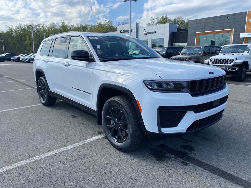 2026 Jeep Grand Cherokee L Laredo