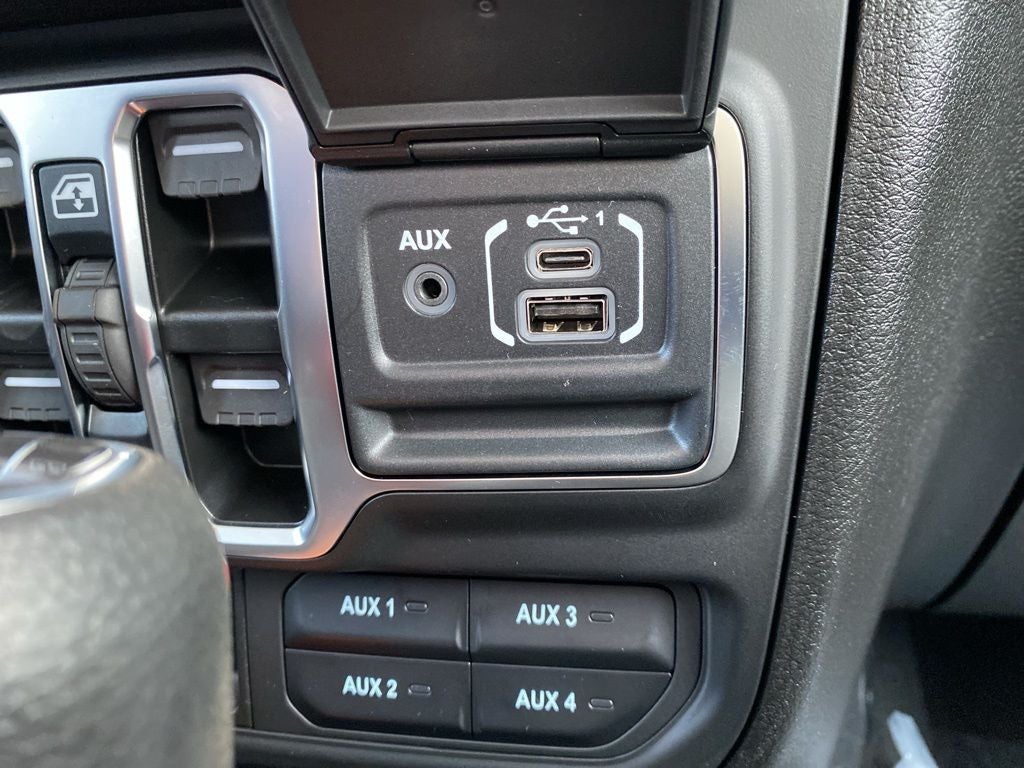 2025 Jeep Gladiator Sport S