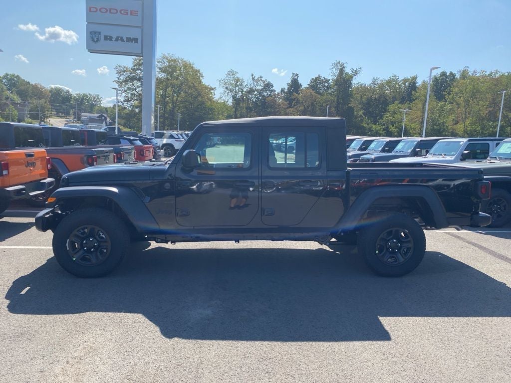 2025 Jeep Gladiator Sport