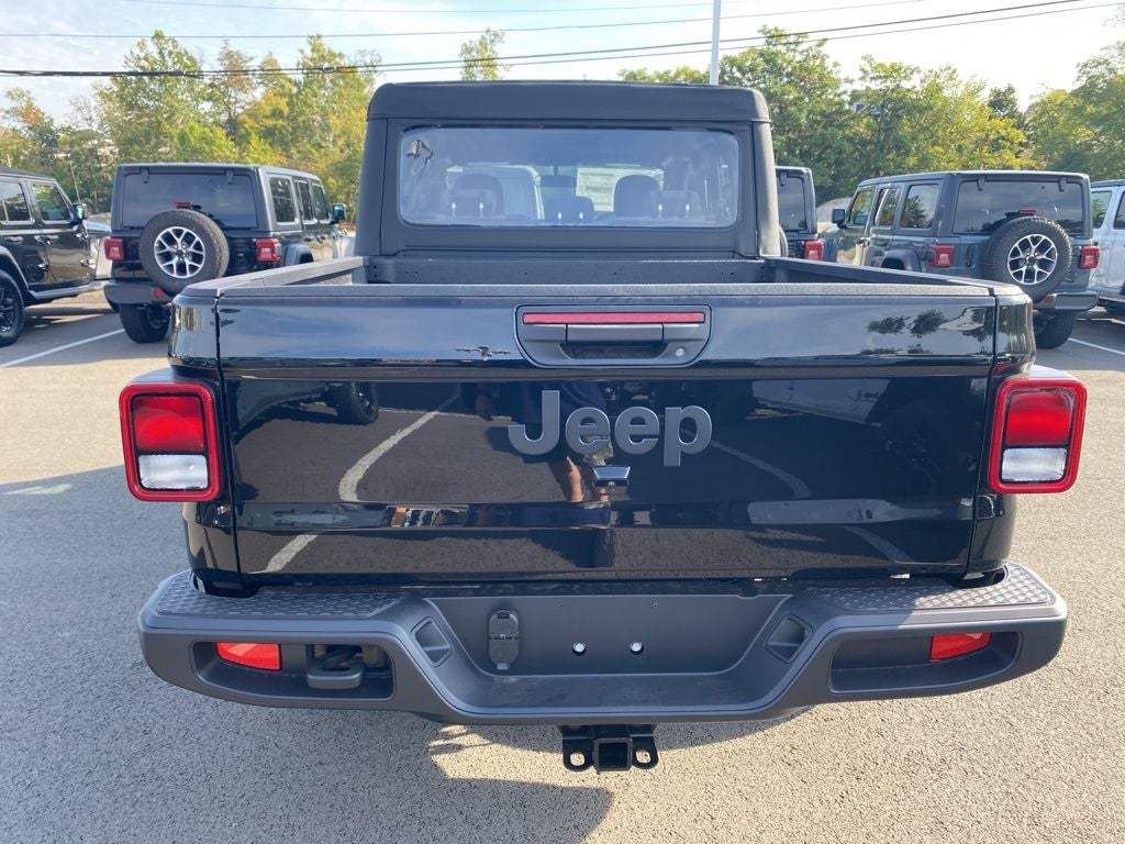 2025 Jeep Gladiator Sport