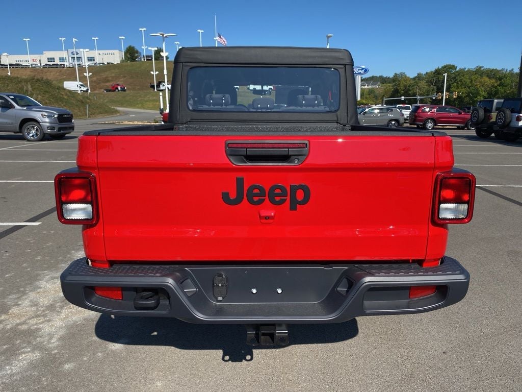 2025 Jeep Gladiator Sport