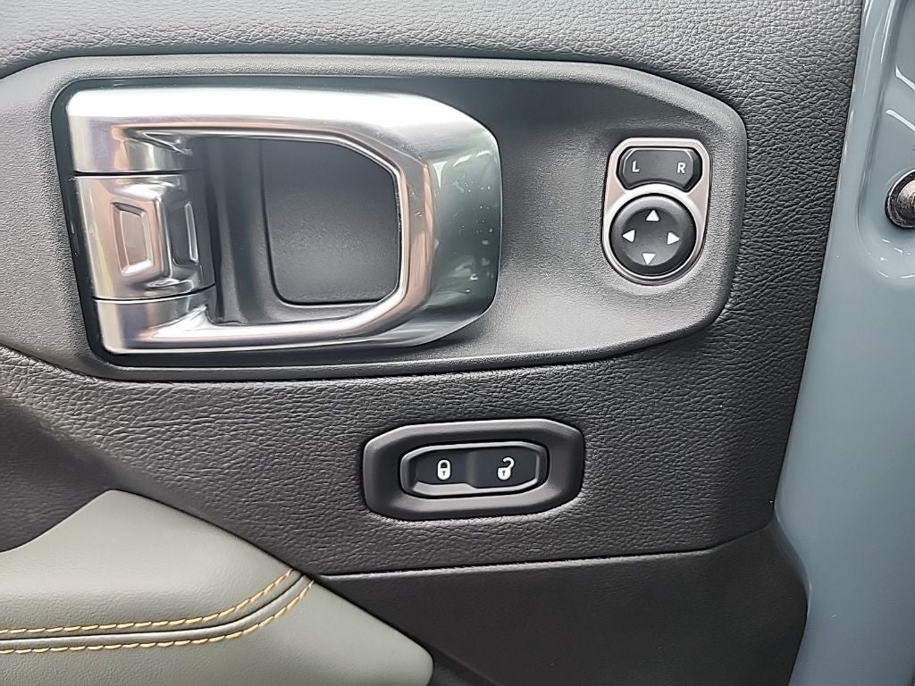 2025 Jeep Gladiator Mojave