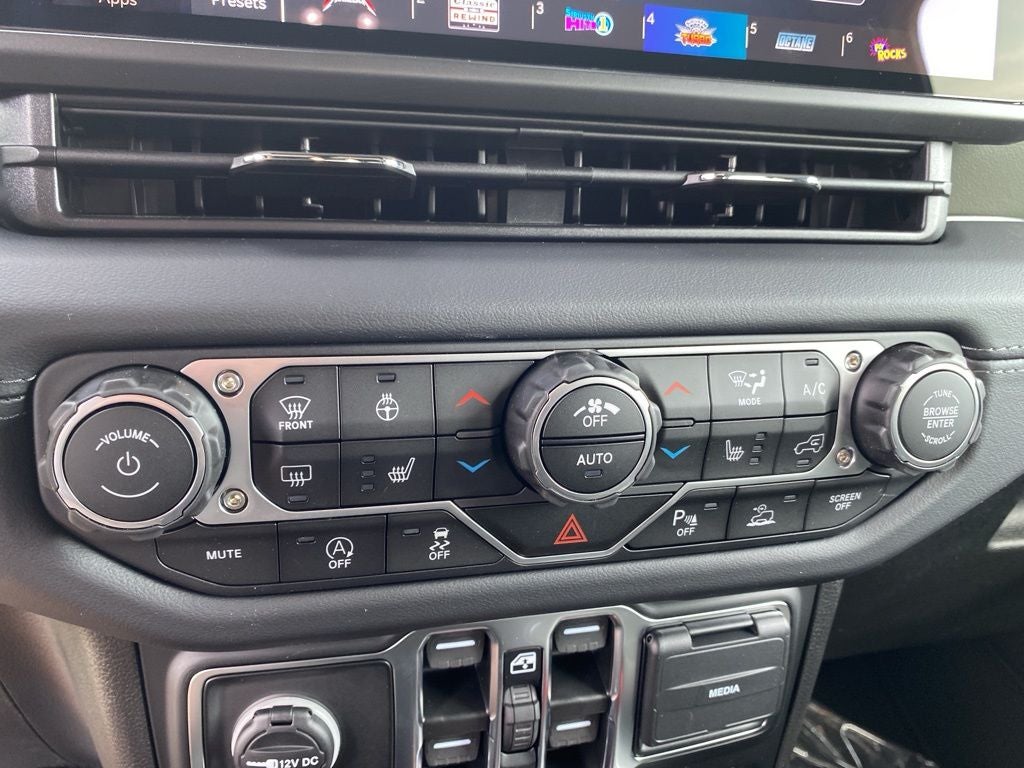 2025 Jeep Gladiator Mojave