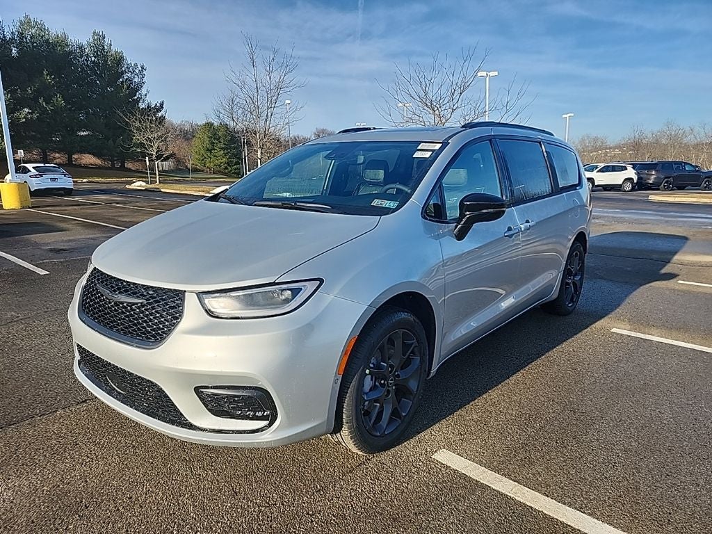 2026 Chrysler Pacifica Limited