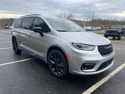 2026 Chrysler Pacifica Limited