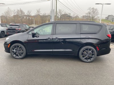 2026 Chrysler Pacifica Limited