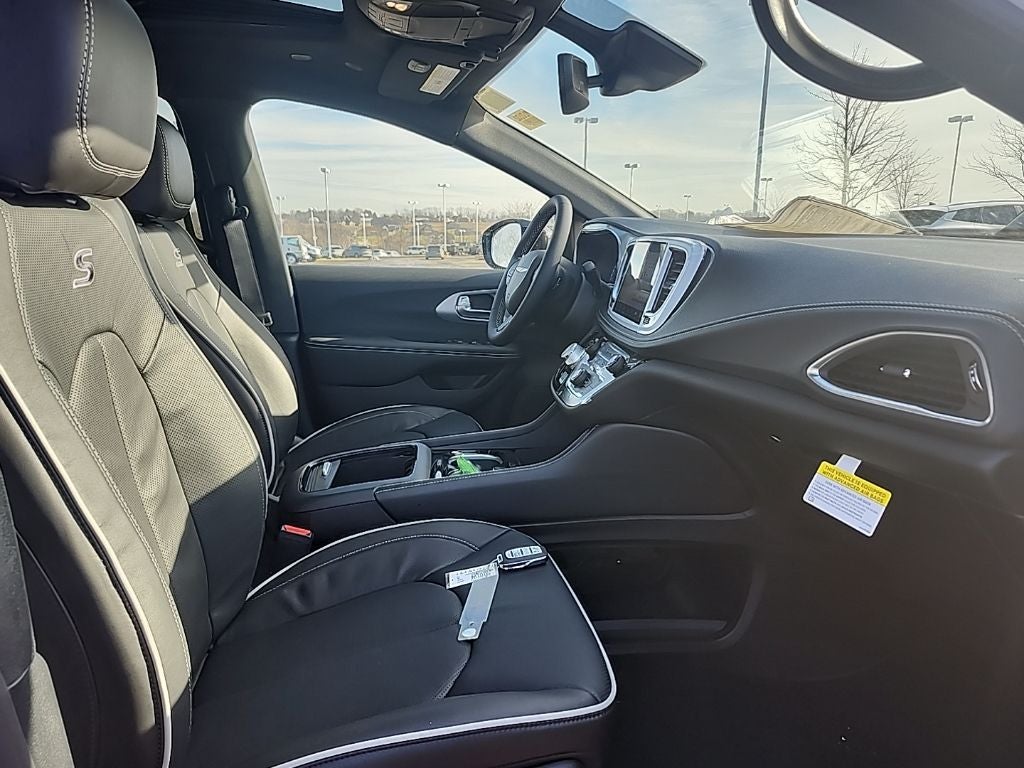 2026 Chrysler Pacifica Limited