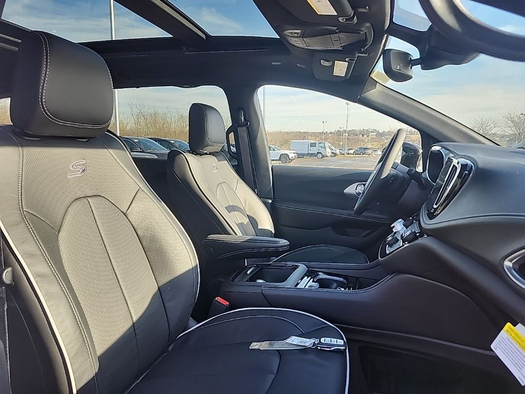 2026 Chrysler Pacifica Limited