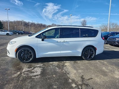 2026 Chrysler Pacifica Limited