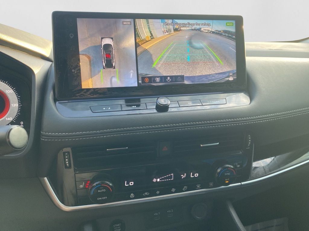 2024 Nissan Rogue SL