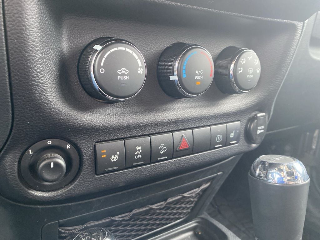 2018 Jeep Wrangler JK Sahara 4x4