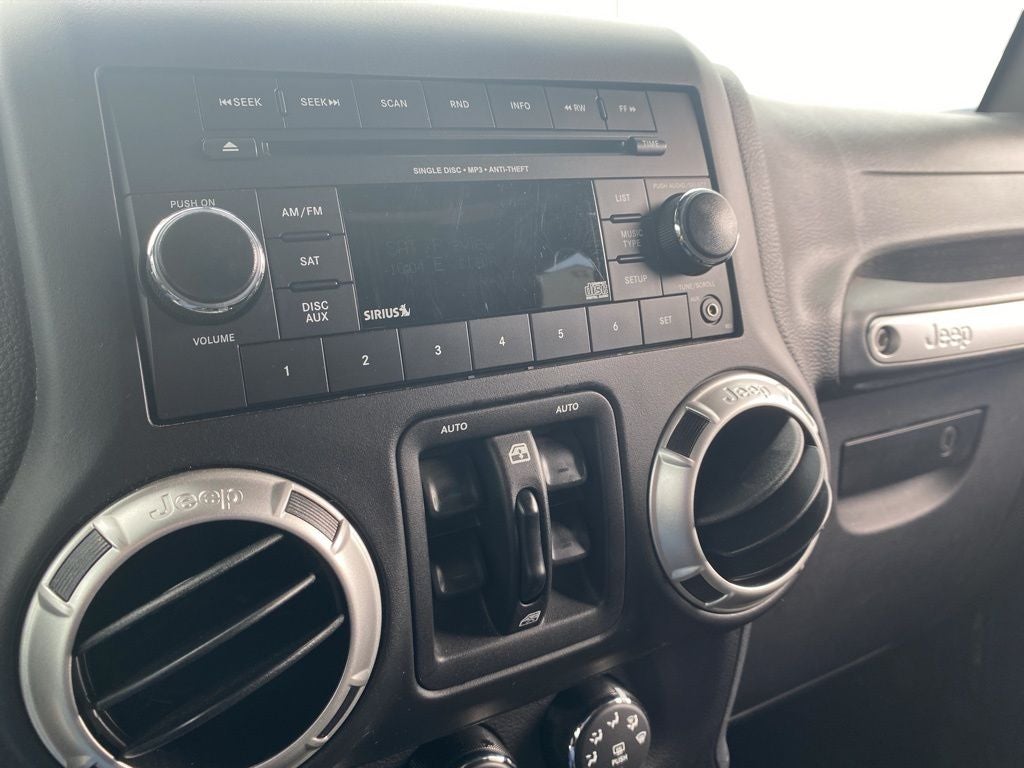 2018 Jeep Wrangler JK Sahara 4x4