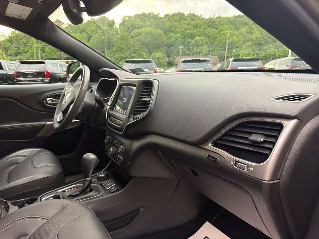 2021 Jeep Cherokee Latitude Lux