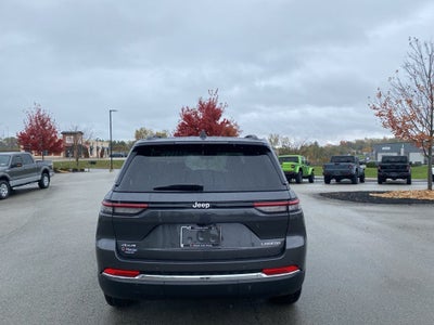 2025 Jeep Grand Cherokee GRAND CHEROKEE LAREDO X 4X4