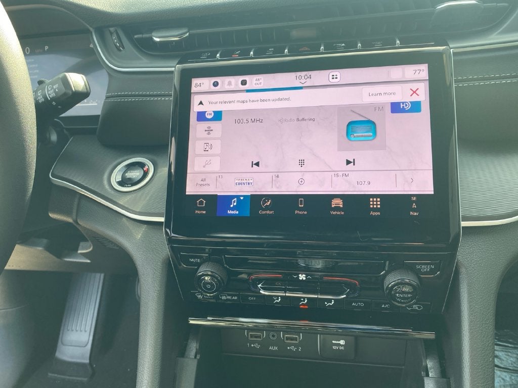 2027 Jeep Grand Cherokee Laredo