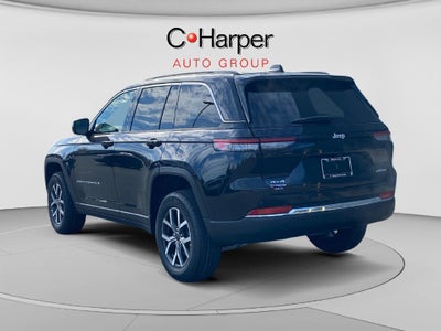 2027 Jeep Grand Cherokee Laredo