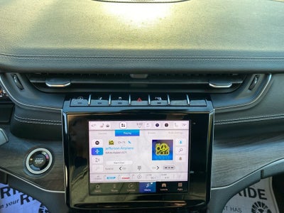 2025 Jeep Grand Cherokee GRAND CHEROKEE LAREDO X 4X4