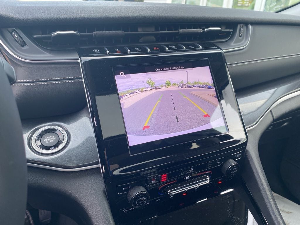 2023 Jeep Grand Cherokee Laredo