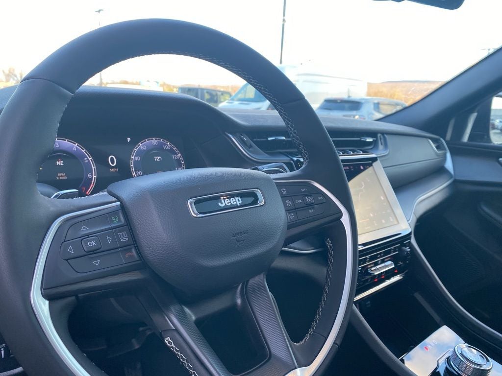 2026 Jeep Grand Cherokee GRAND CHEROKEE LAREDO X 4X4