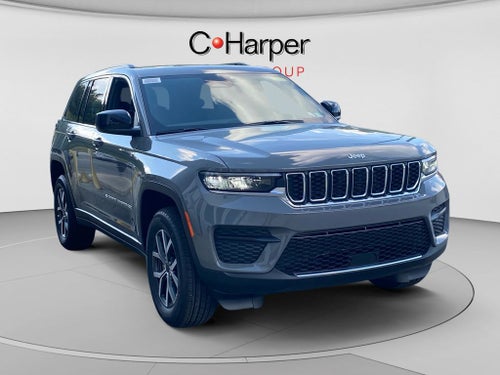 2027 Jeep Grand Cherokee Laredo X