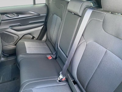 2027 Jeep Grand Cherokee Laredo X