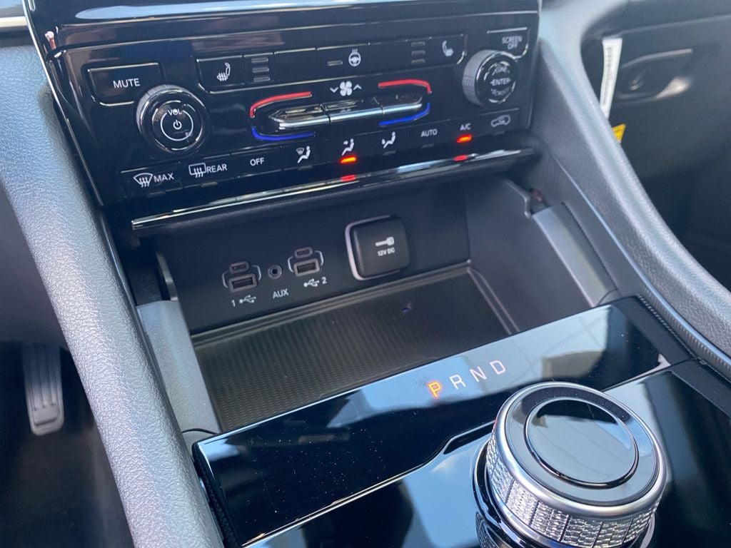 2027 Jeep Grand Cherokee Laredo X