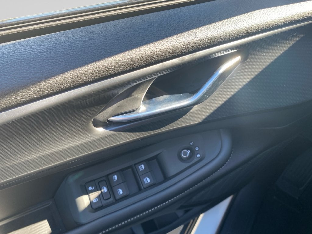 2027 Jeep Grand Cherokee Laredo