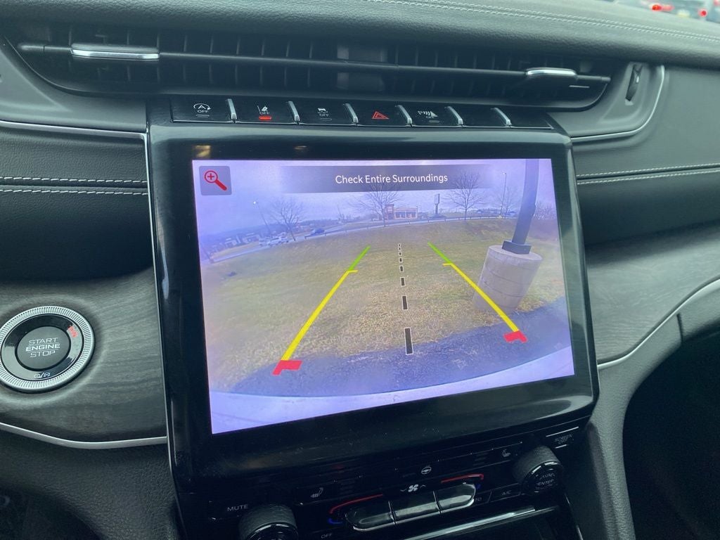 2026 Jeep Grand Cherokee GRAND CHEROKEE LAREDO X 4X4