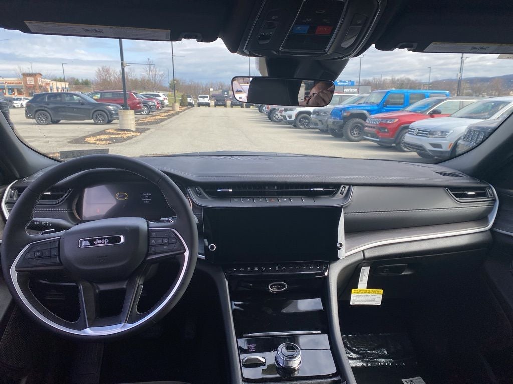 2026 Jeep Grand Cherokee GRAND CHEROKEE LAREDO ALTITUDE 4X4