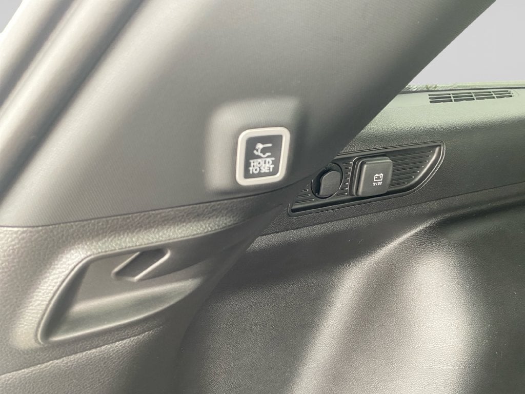 2027 Jeep Grand Cherokee Laredo Altitude