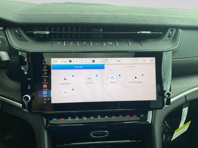 2027 Jeep Grand Cherokee Laredo Altitude