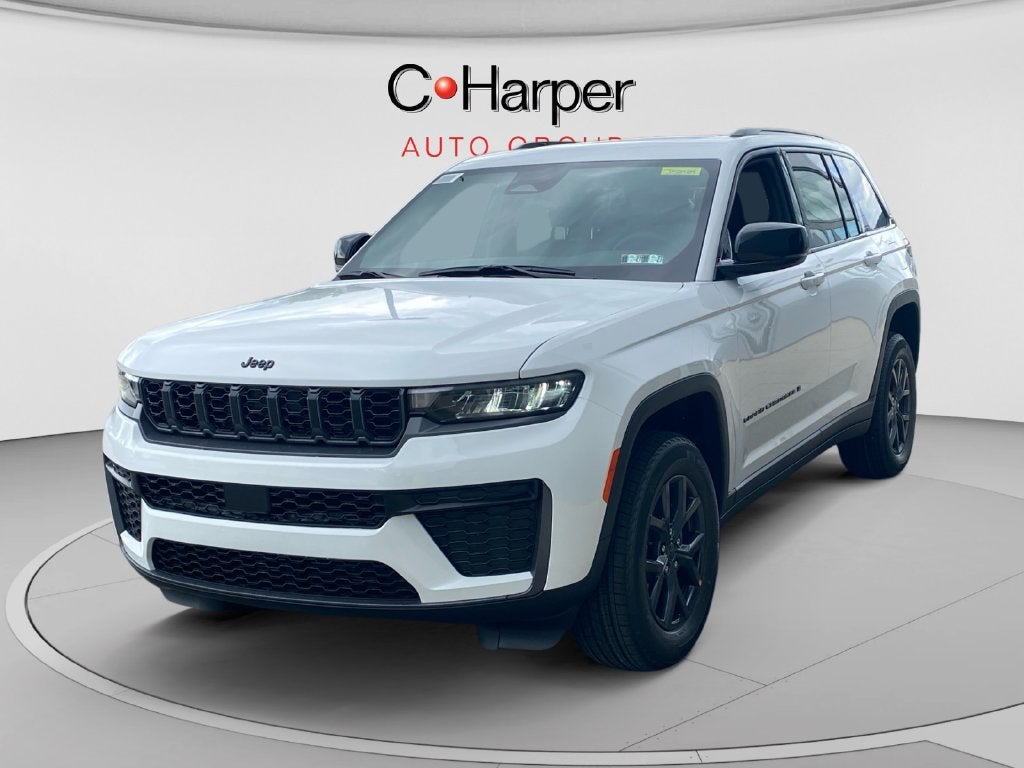 2027 Jeep Grand Cherokee Laredo Altitude