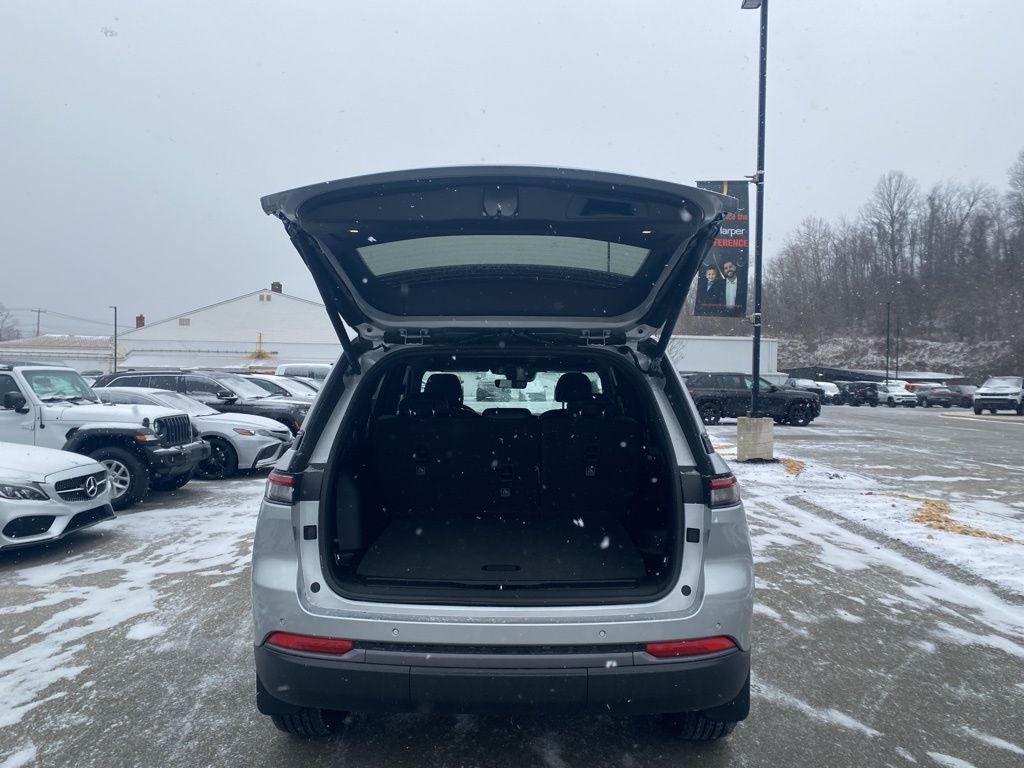 2026 Jeep Grand Cherokee GRAND CHEROKEE ALTITUDE 4X4