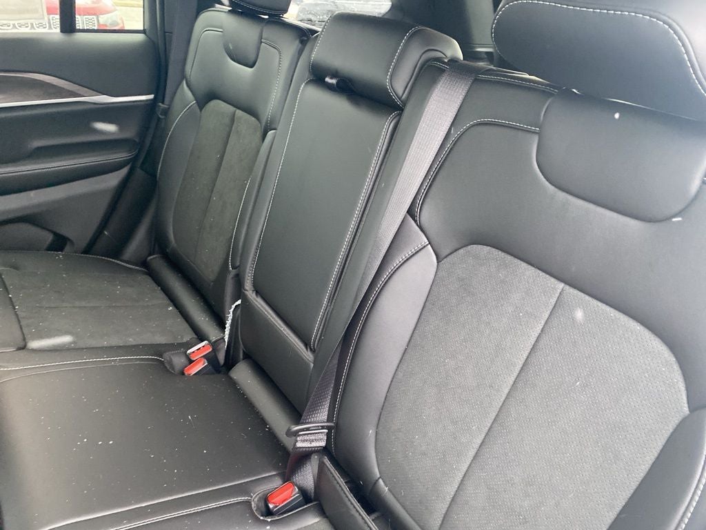 2026 Jeep Grand Cherokee GRAND CHEROKEE ALTITUDE 4X4