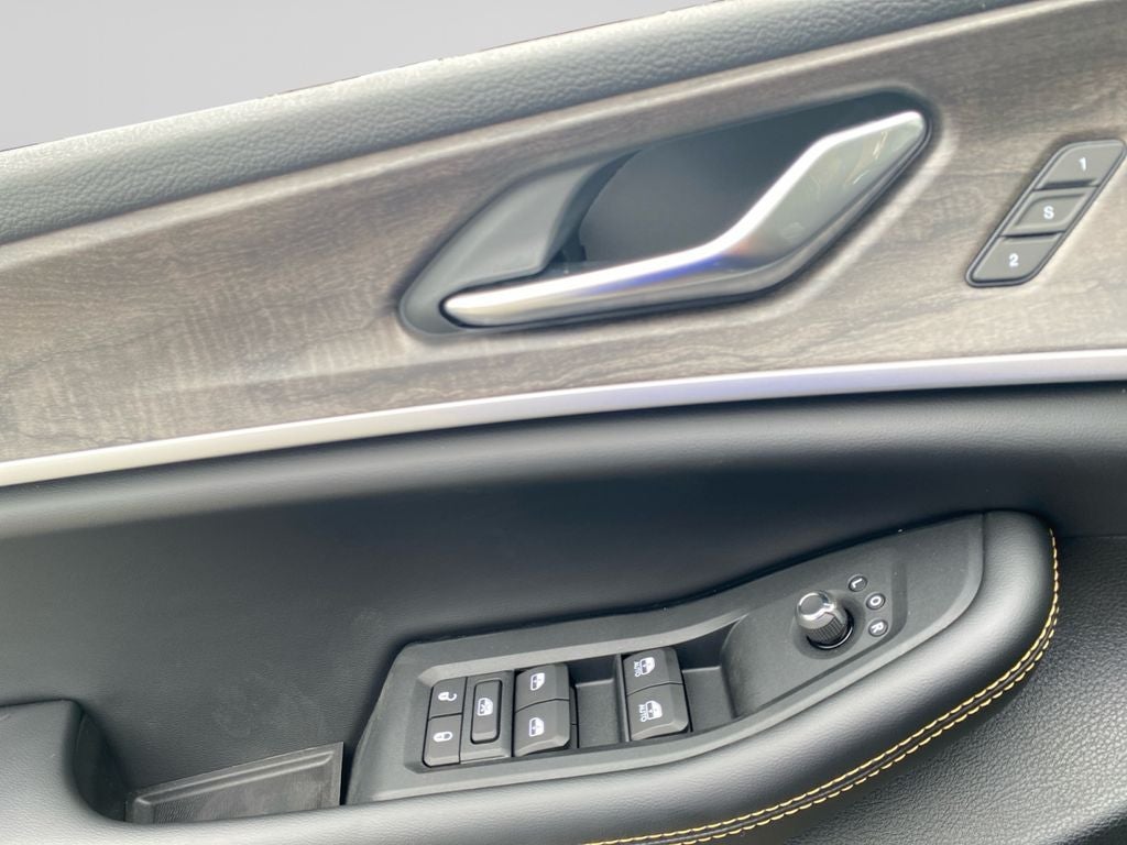 2026 Jeep Grand Cherokee 85th Anniversary Edition