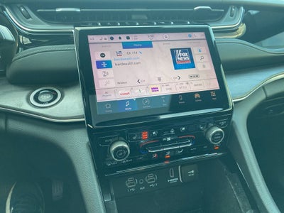 2022 Jeep Grand Cherokee Overland