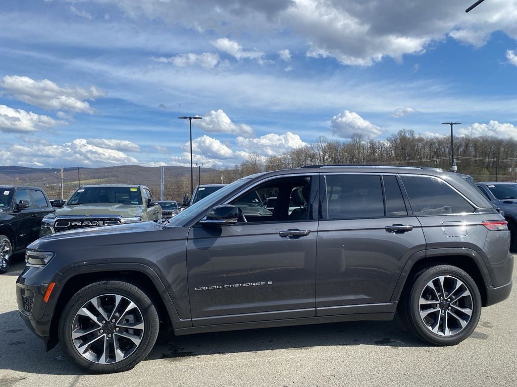 2022 Jeep Grand Cherokee Overland